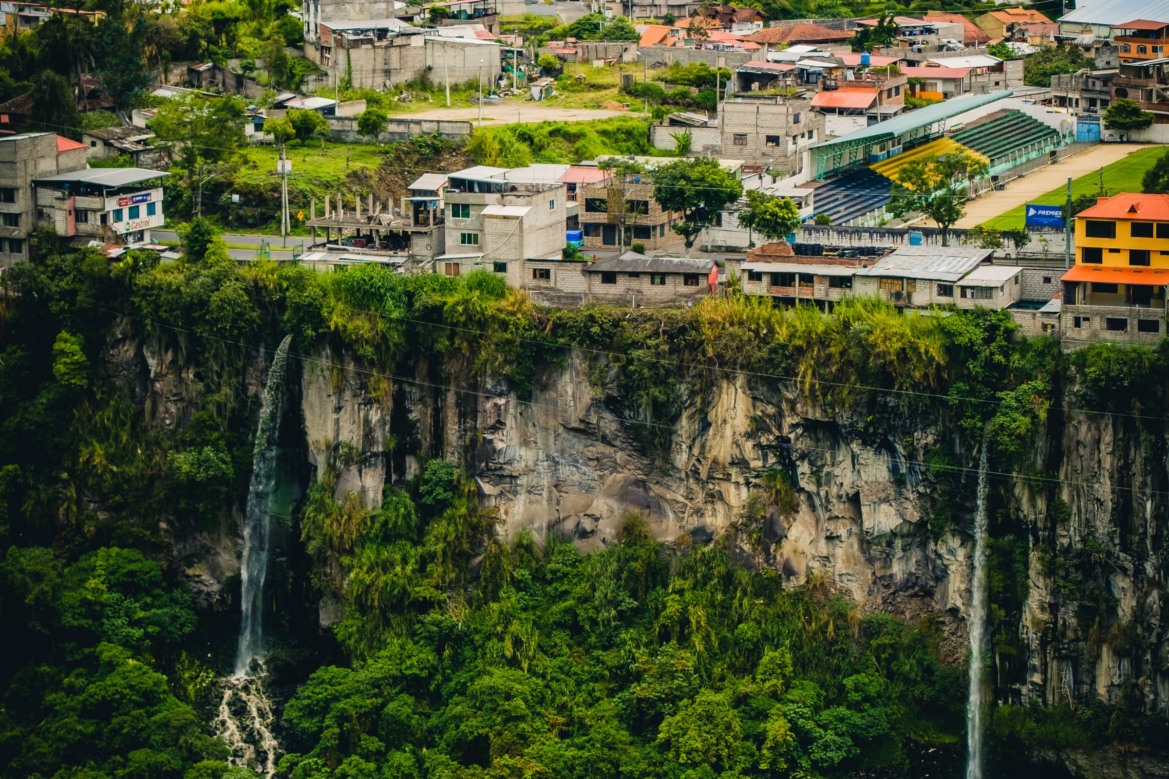 Adventure detail in Baños, Ecuador with activity and viewpoint context