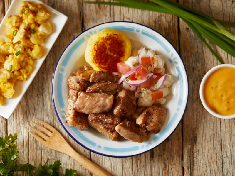 Fritada plus Llapingachos